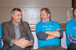Mogens Nyholm og Bjarne Overmark fik sig en god skolesnak i aftes